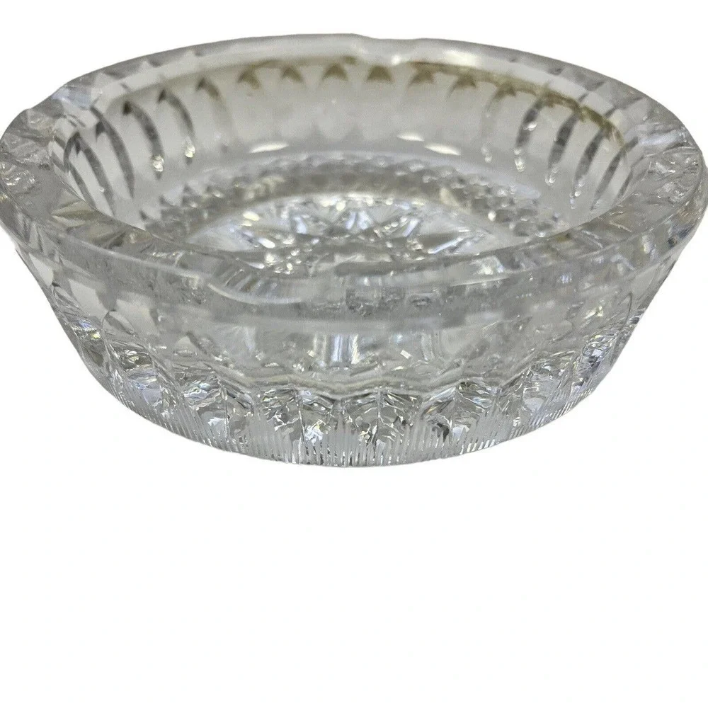 VINTAGE Crystal Cut Glass Ashtray Circle 4 Dip Heavy Flower Center